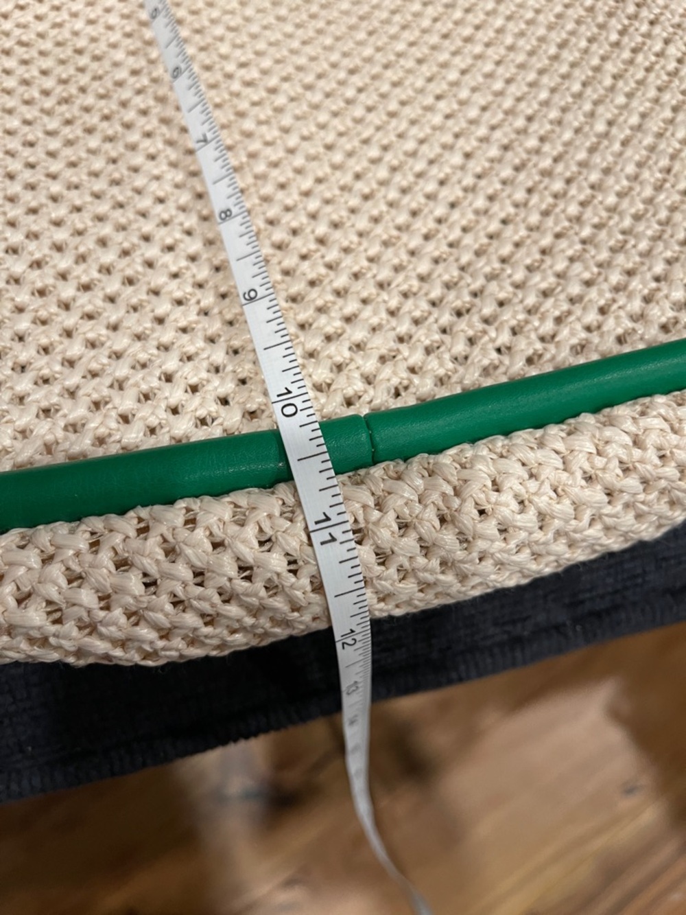 NWOT...MMS Design Studio Cream Woven Tote with Bright Green Trim and Pouch - Picture 6 of 9